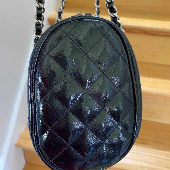 Women's Black Diamond Pattern Bag - Picture 10 of 14